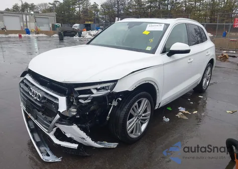 2018 Audi Q5 2.0T Premium/2.0T Tech Premium z USA, uszkodzony, nr VIN WA1CNAFY2J2198243